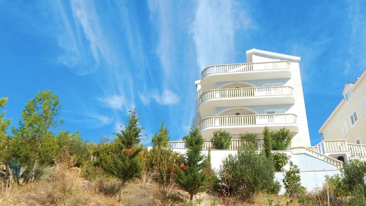 Seafront Apartments Nemira אומיס מראה חיצוני תמונה