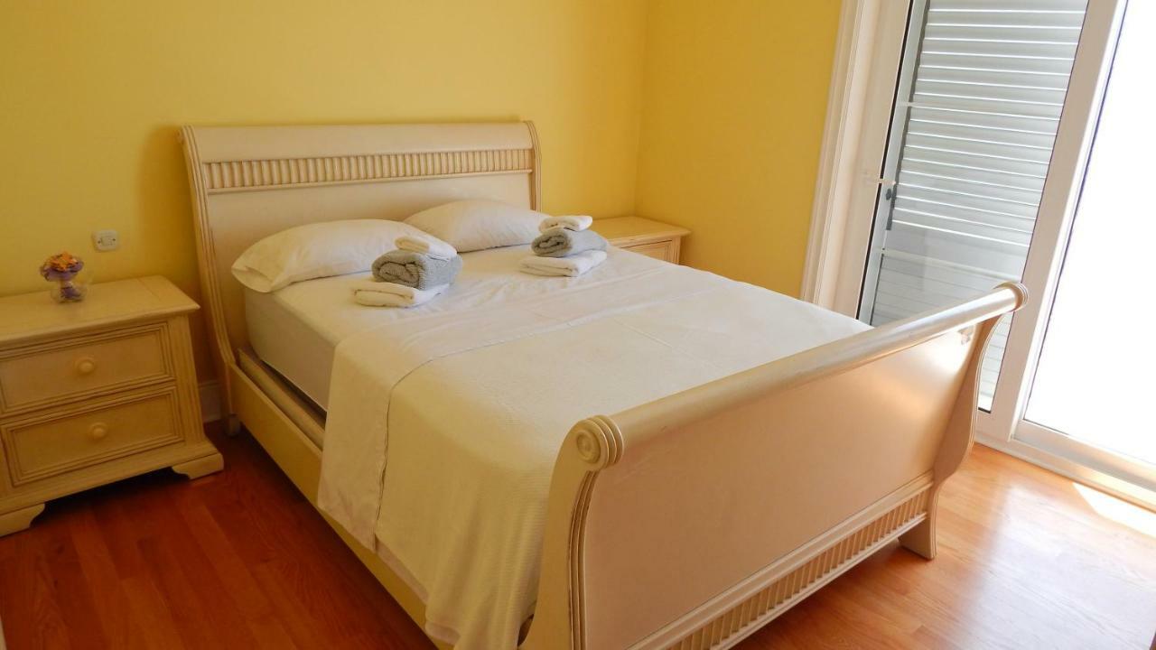 Seafront Apartments Nemira אומיס מראה חיצוני תמונה
